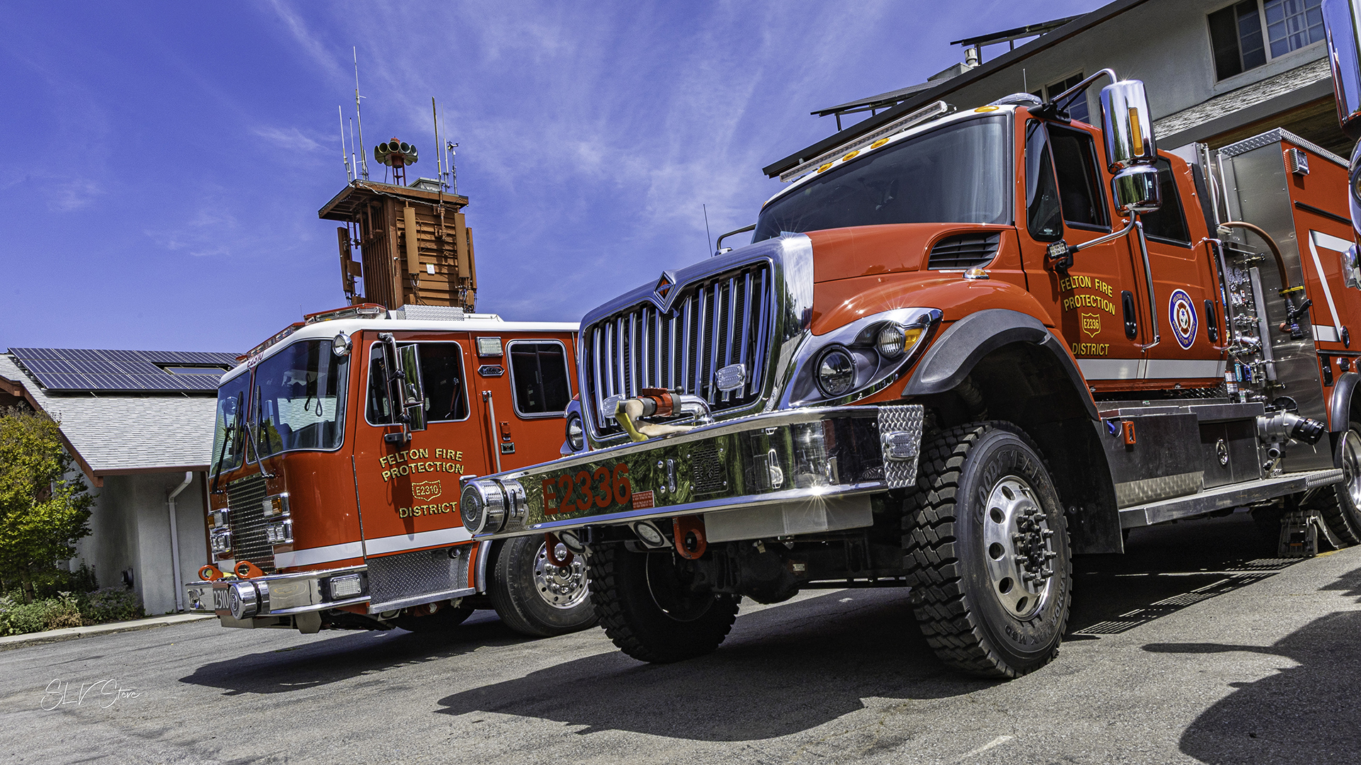 Felton Fire station with engines and crew lined up outside